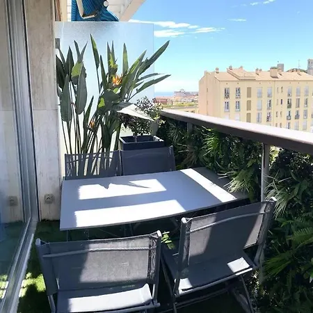 Cannes-centre, Proche Palais, Plages Et Forville *